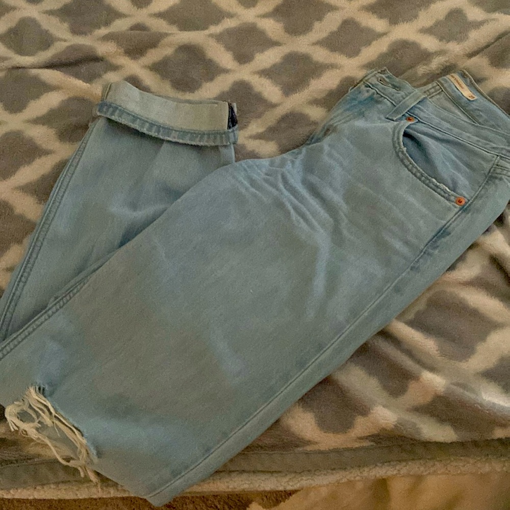 Woman’s Levi mom jeans